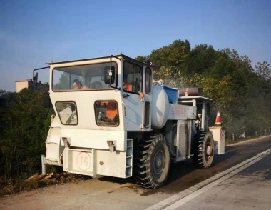 水泥路面破碎